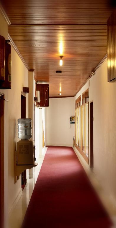 Ambun Suri Hotel Bukittinggi Exterior photo